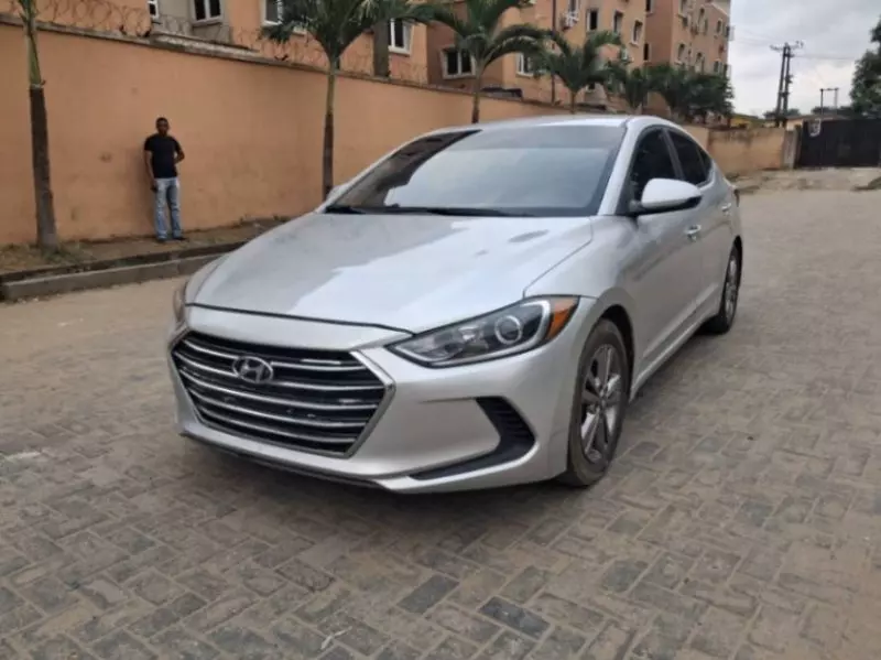 Hyundai Elantra   - 2017