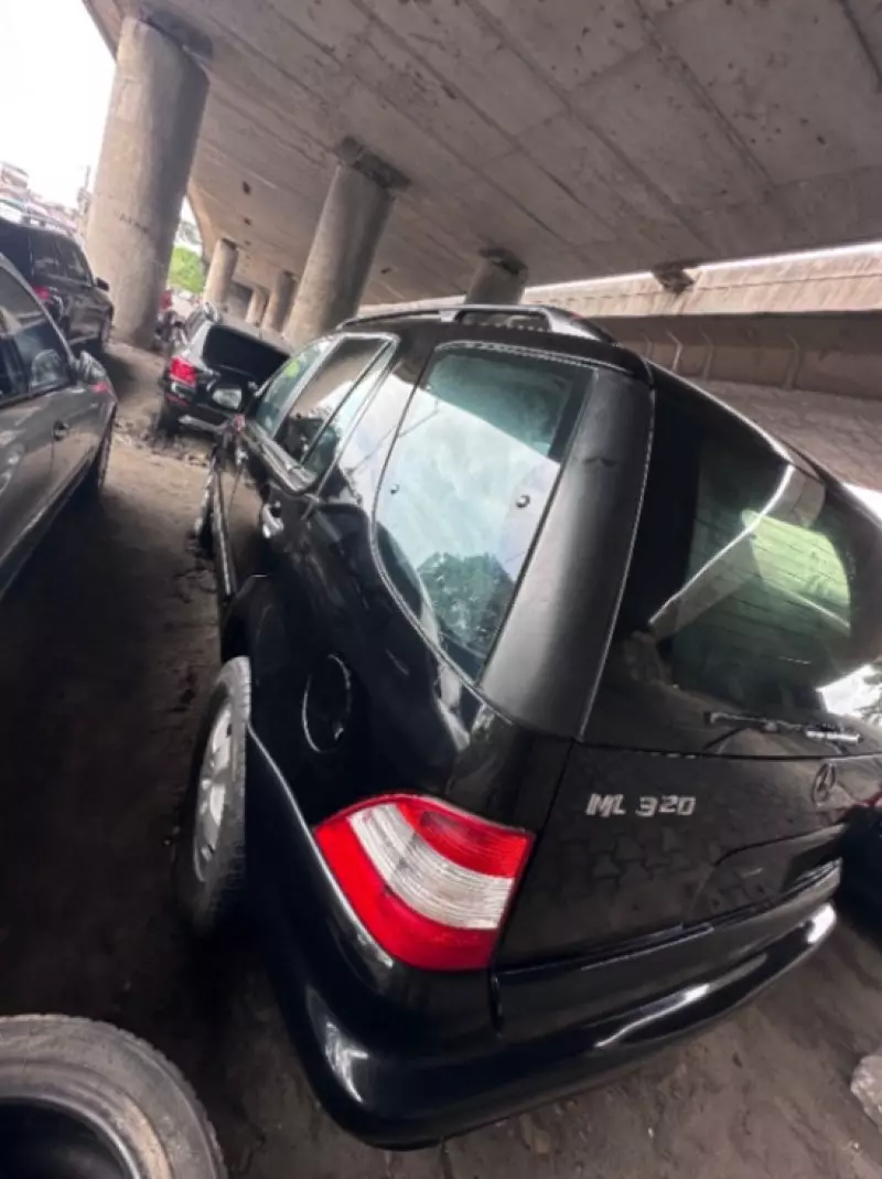 Mercedes-Benz ML 320   - 2004