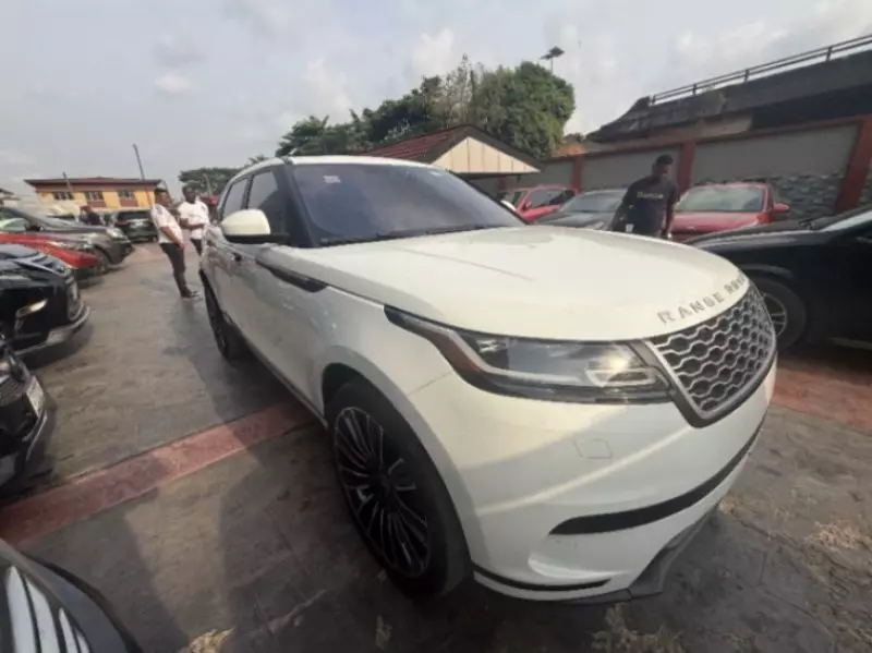Land Rover Range Rover Velar   - 2019