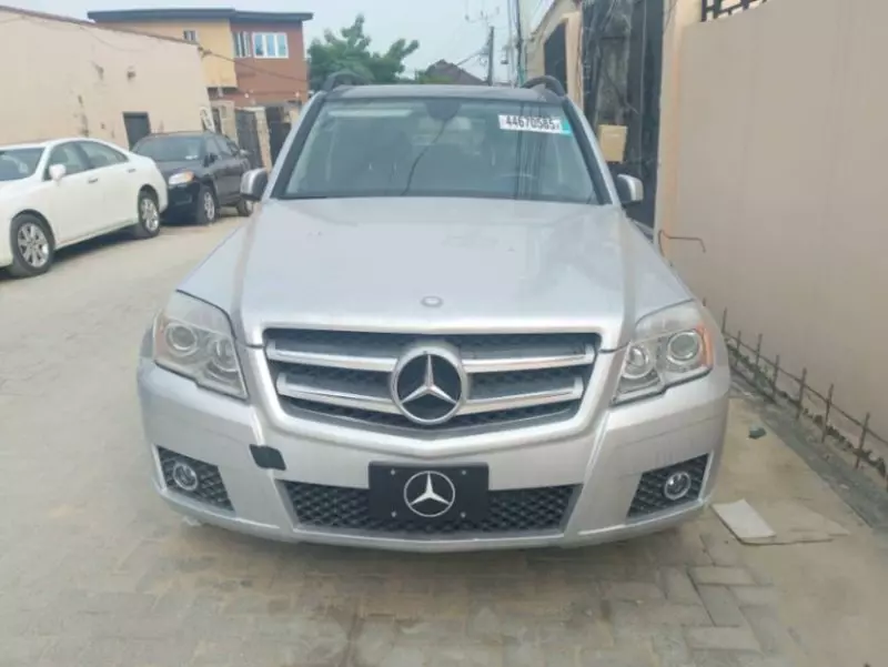 Mercedes-Benz GLK 350   - 2011