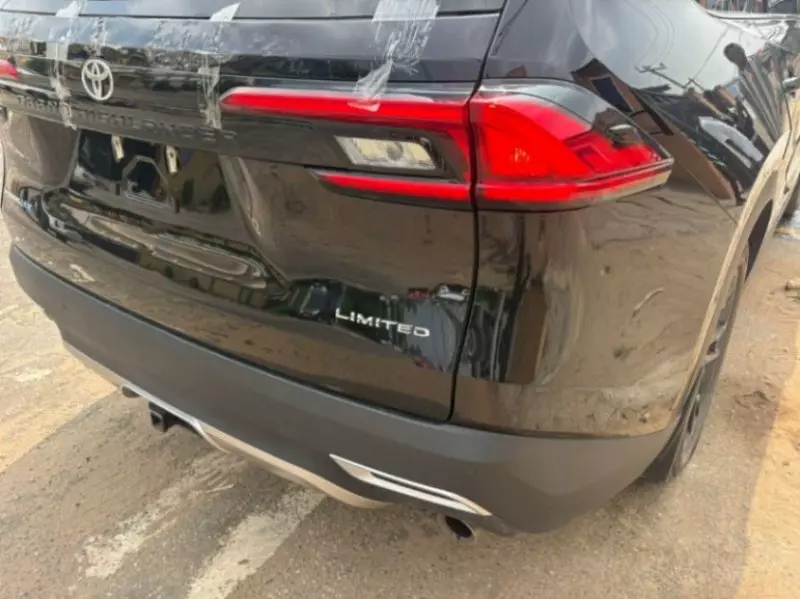 Toyota Grand Highlander   - 2024