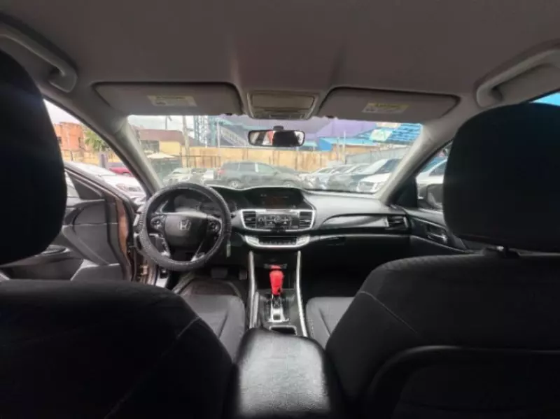 Honda Accord   - 2016