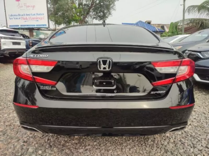 Honda Accord - 2009