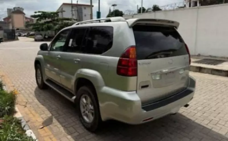Lexus GX 470   - 2006