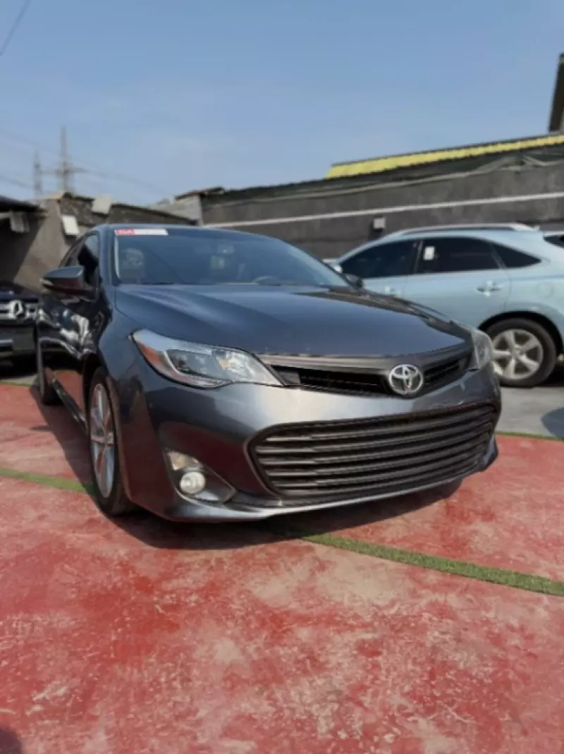 Toyota Avalon - 2014