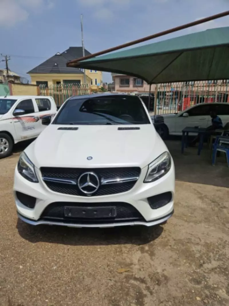 Mercedes-Benz GLE 43 AMG   - 2016