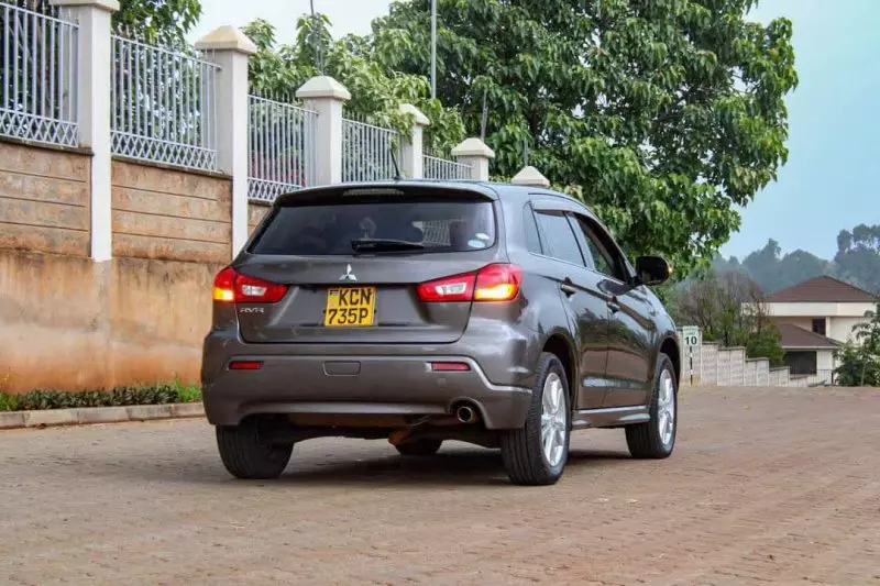 Mitsubishi RVR   - 2010