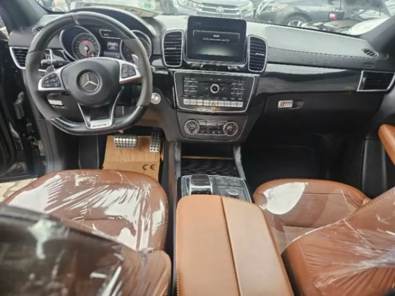 Mercedes-Benz GLE 43 AMG   - 2016