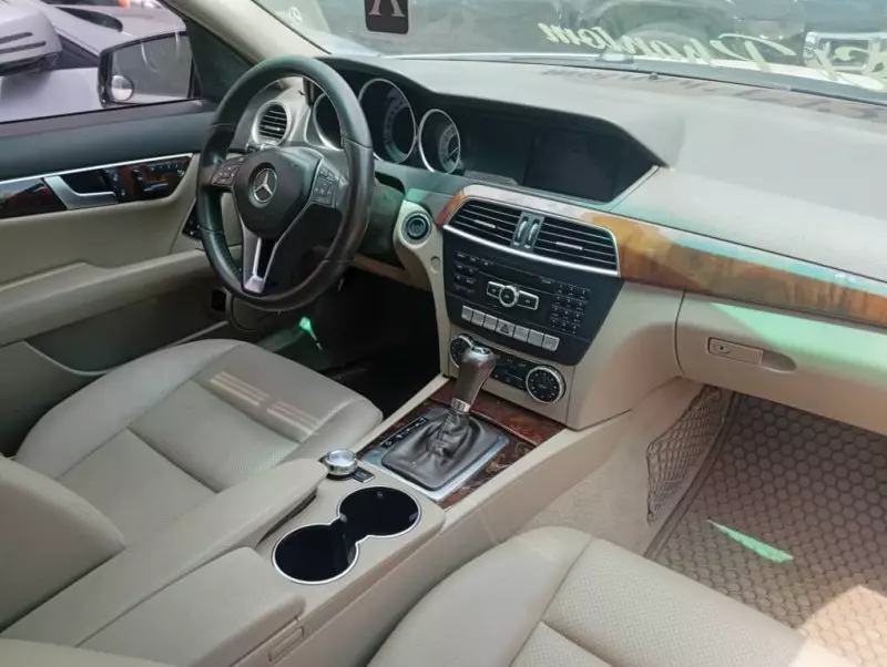 Mercedes-Benz C 300   - 2014