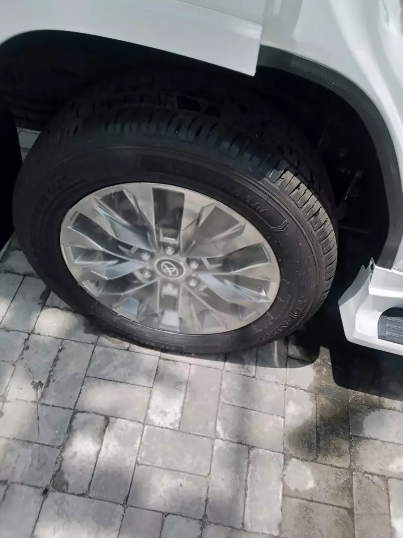 Toyota  Land Cruiser VXR V8   - 2023