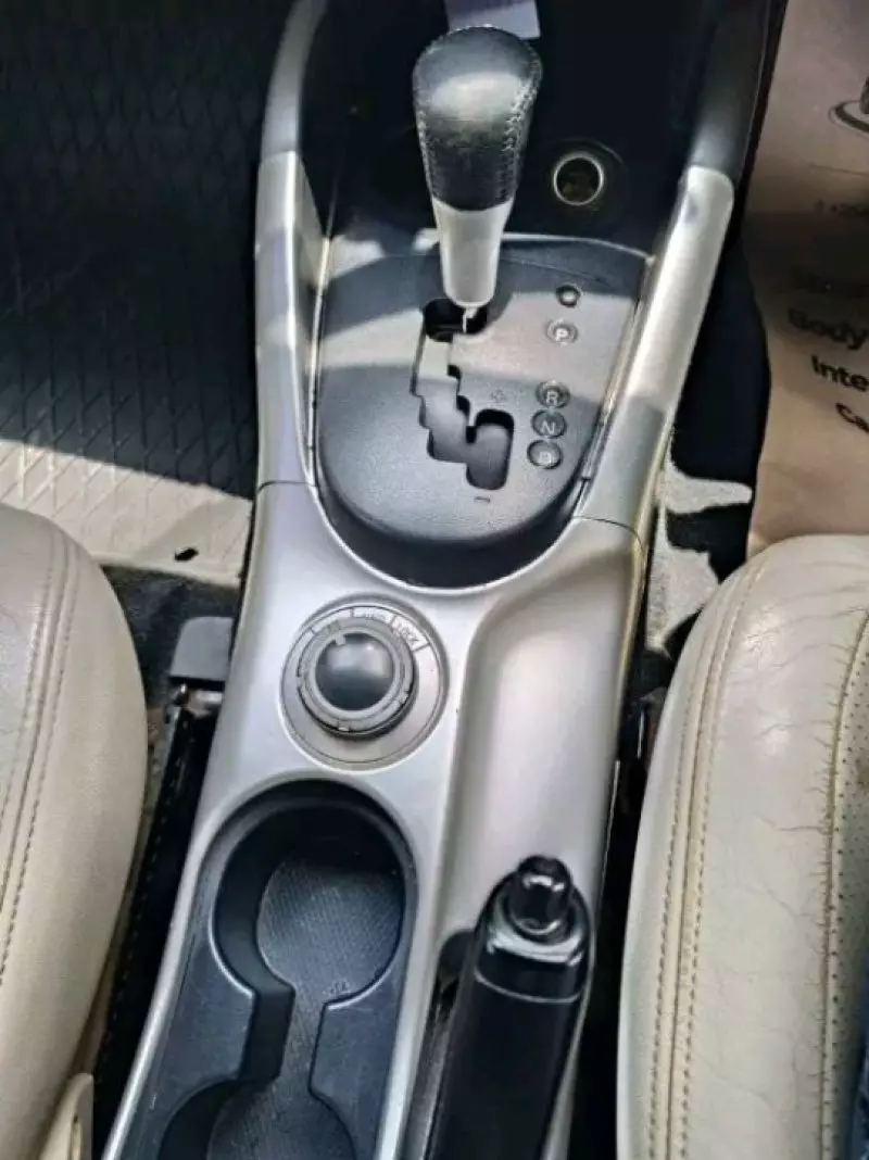 Mitsubishi OUTLANDER   - 2008