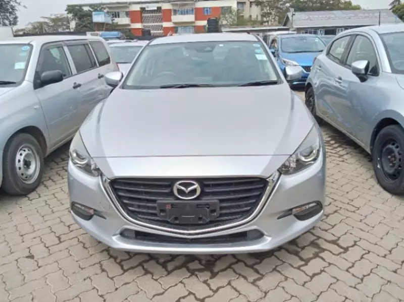 Mazda Axela    - 2018