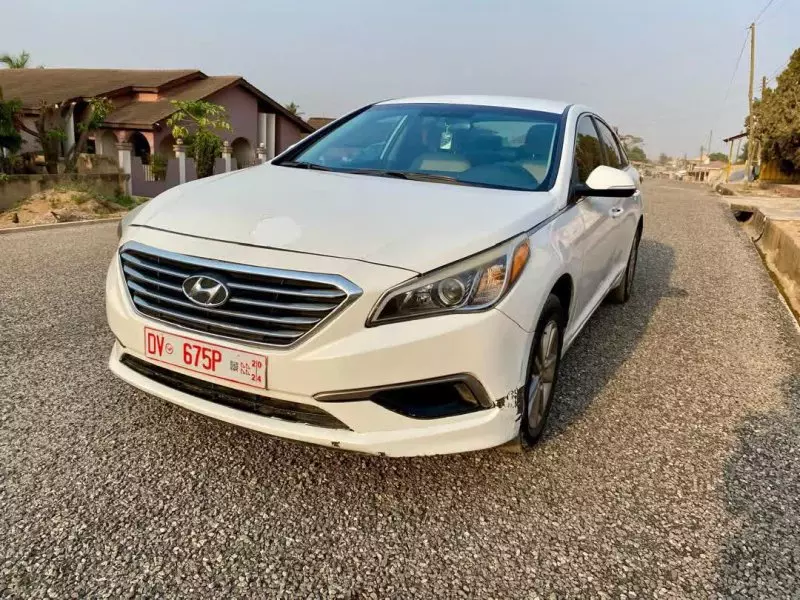 Hyundai Sonata   - 2016