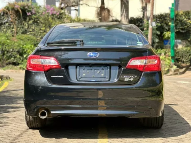 Subaru Legacy B4   - 2017