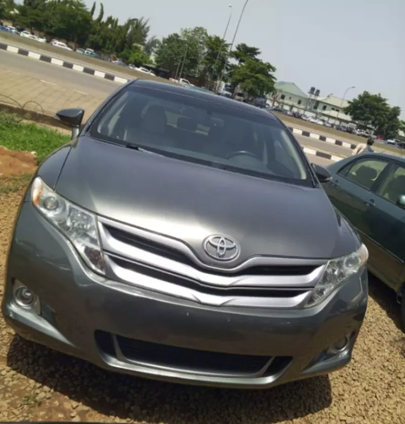 Toyota Venza   - 2013