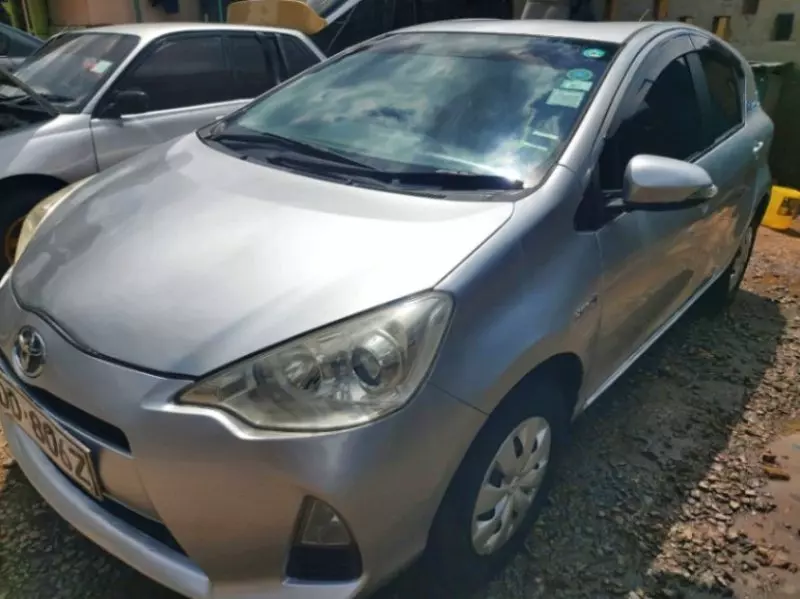 Toyota Aqua   - 2014