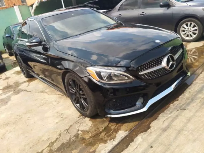 Mercedes-Benz C 300   - 2016