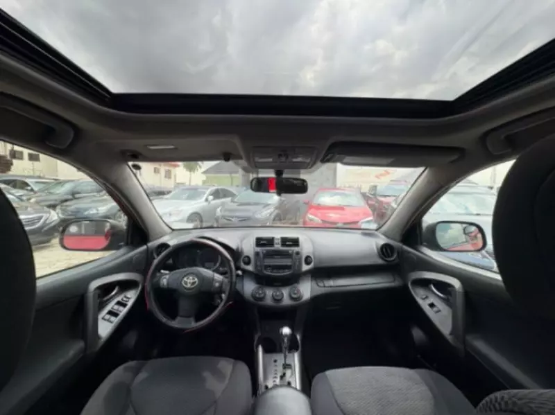 Toyota RAV4   - 2009