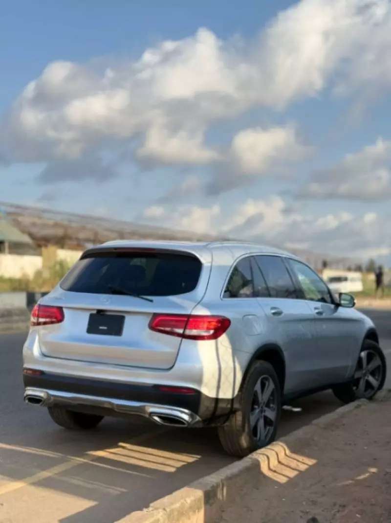 Mercedes-Benz GLC 300   - 2018