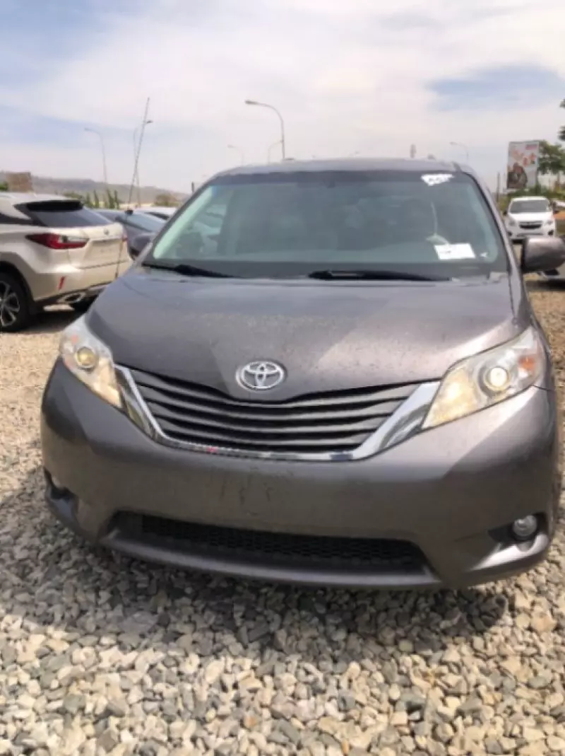 Toyota Sienna
