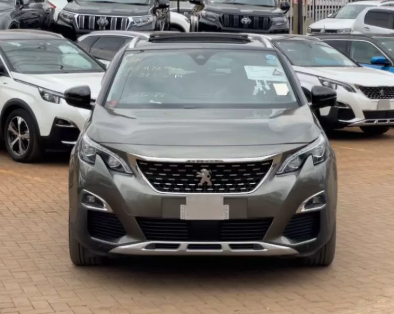 Peugeot 3008   - 2018