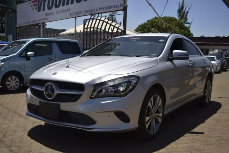 Mercedes-Benz CLA 180