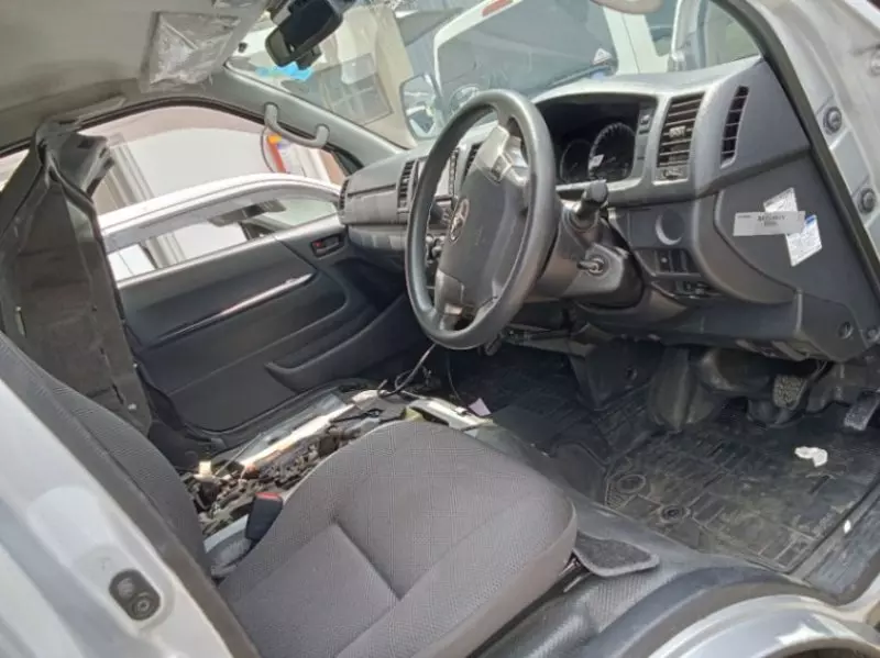Toyota Hiace   - 2019