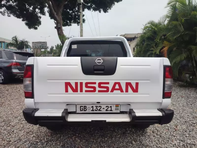 Nissan NP 300   - 2021