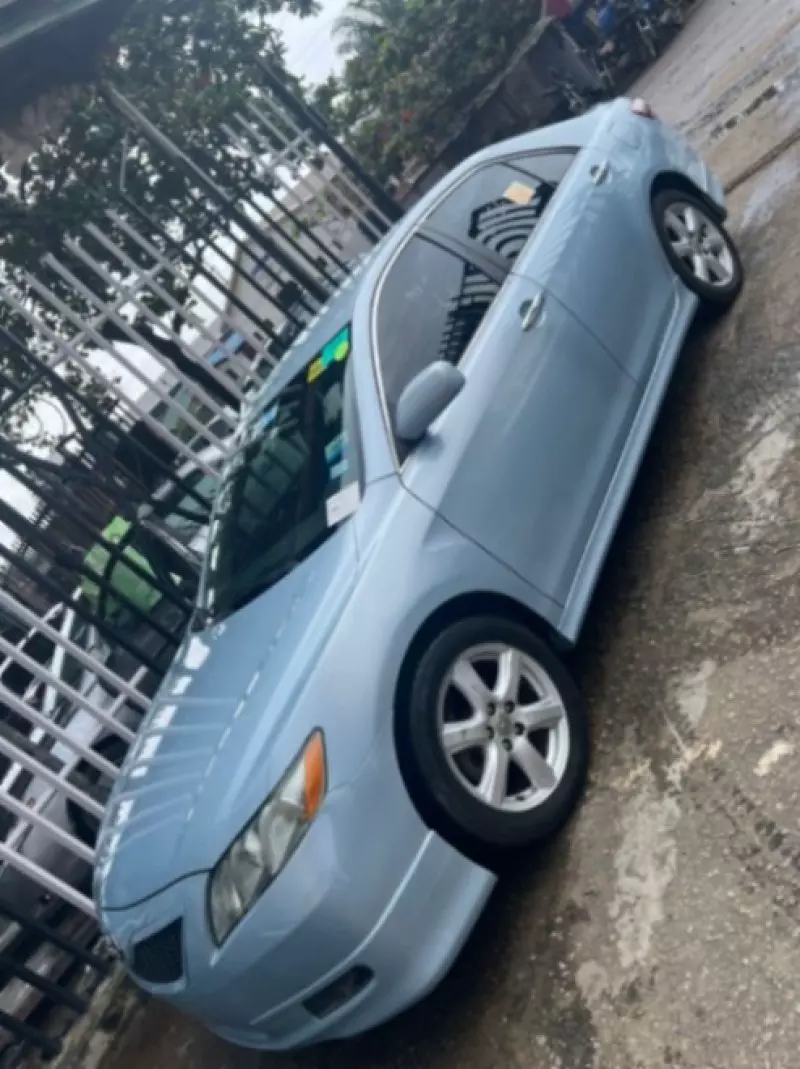 Toyota Camry   - 2007