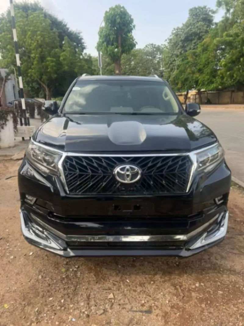 Toyota Landcruiser Prado   - 2016