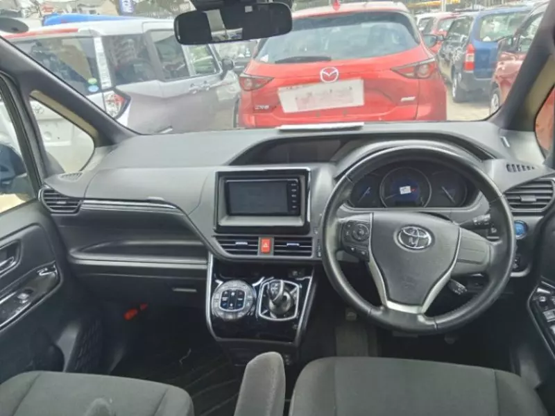 Toyota esquire   - 2018