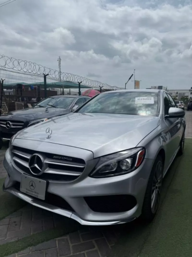 Mercedes-Benz C 300   - 2015