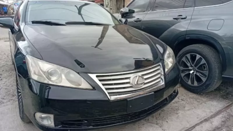 Lexus ES 350   - 2011