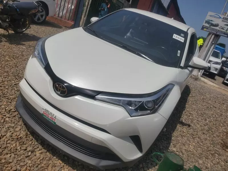 Toyota C-HR   - 2018