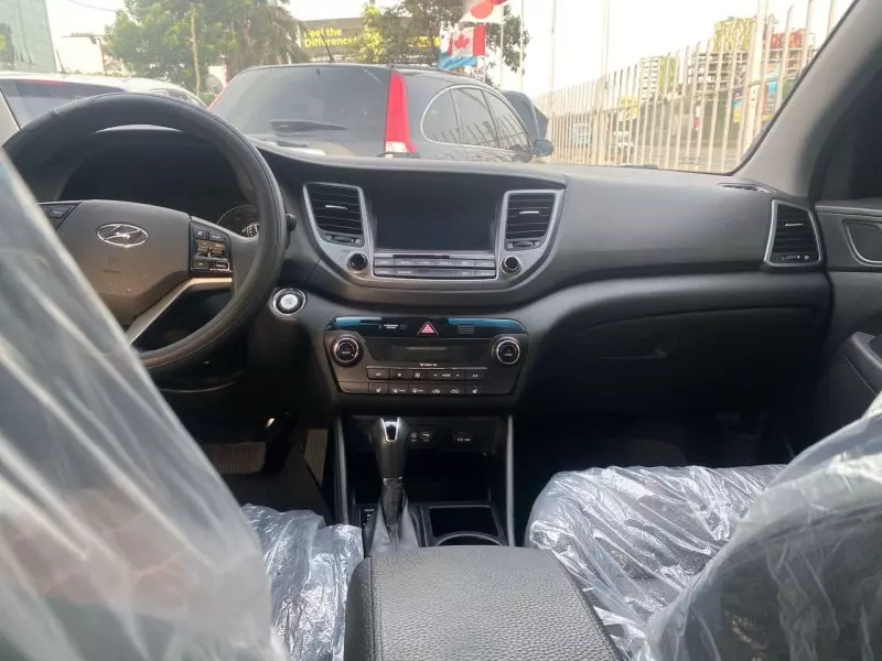 Hyundai Tucson   - 2017
