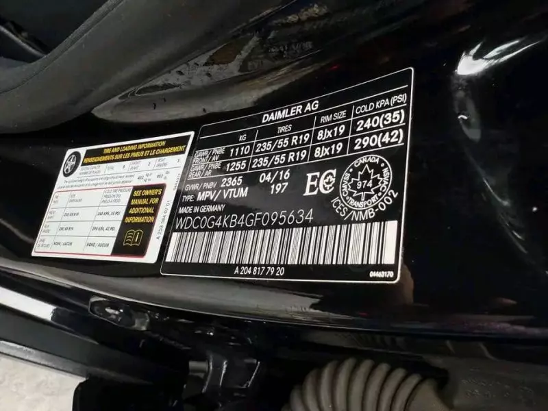 Mercedes-Benz GLC 300   - 2016