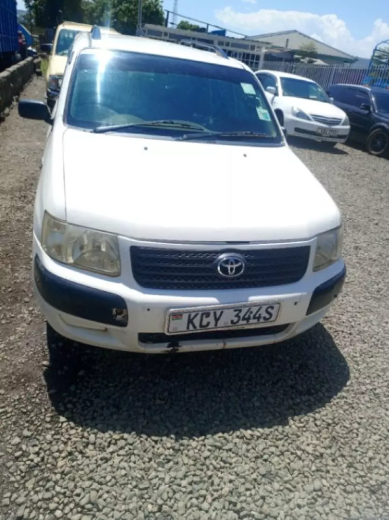 Toyota Succeed    - 2013
