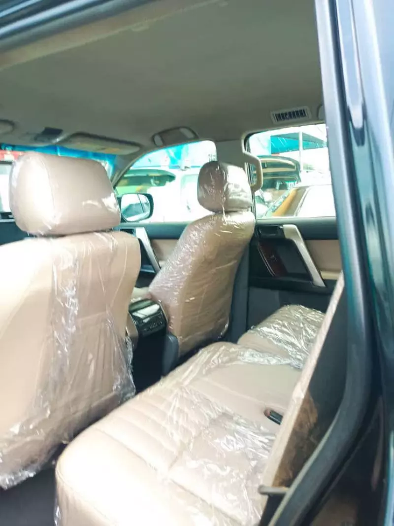 Toyota Landcruiser Prado   - 2013