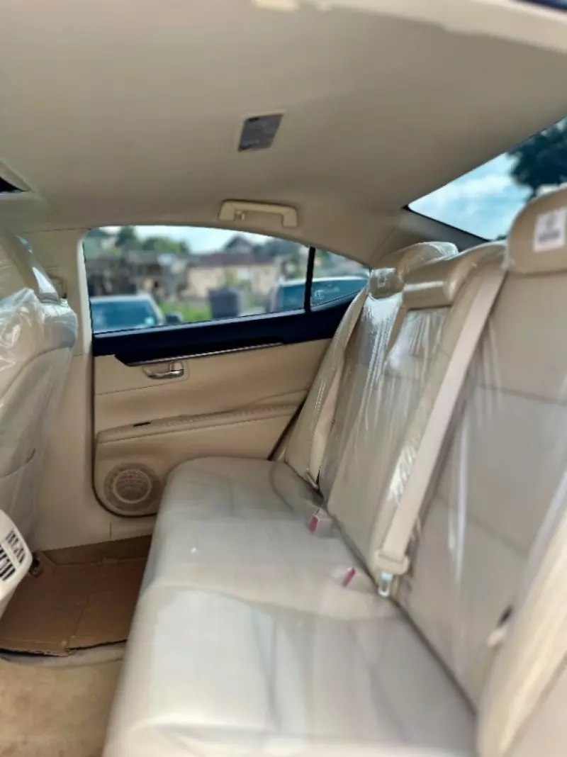 Lexus ES 350   - 2014