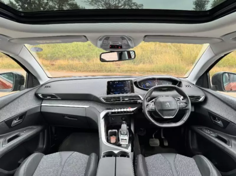 Peugeot 3008   - 2018