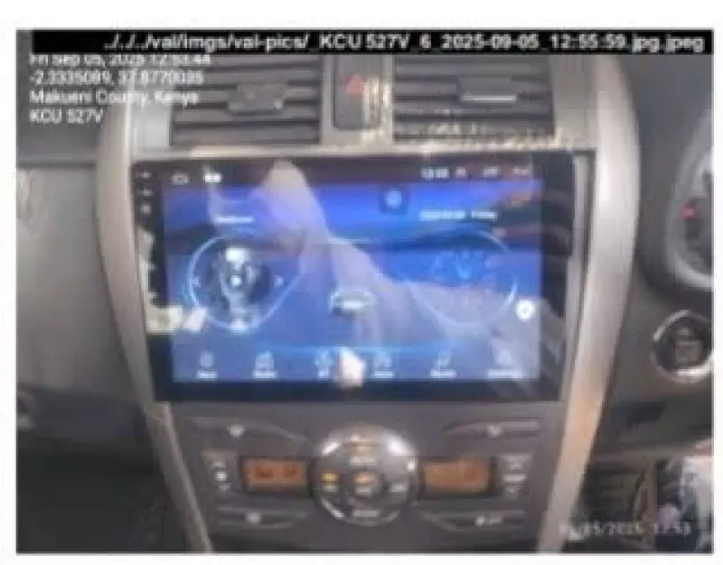Toyota Fielder    - 2012