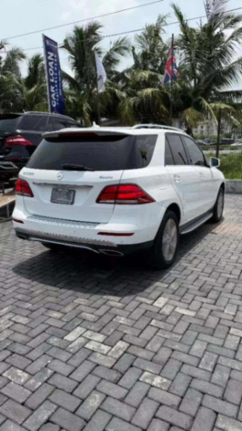 Mercedes-Benz GLE 350   - 2017
