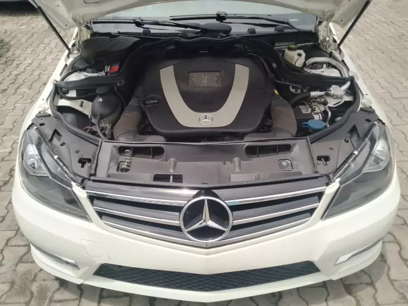 Mercedes-Benz C 300   - 2012