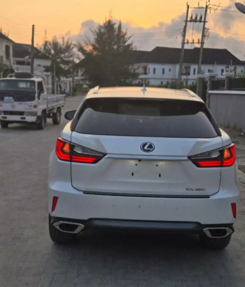 Lexus RX 350H   - 2018