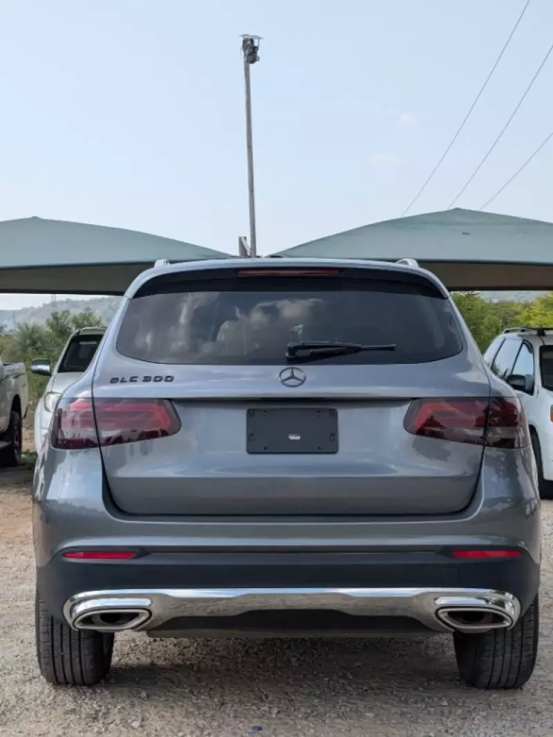 Mercedes-Benz GLC 300   - 2016