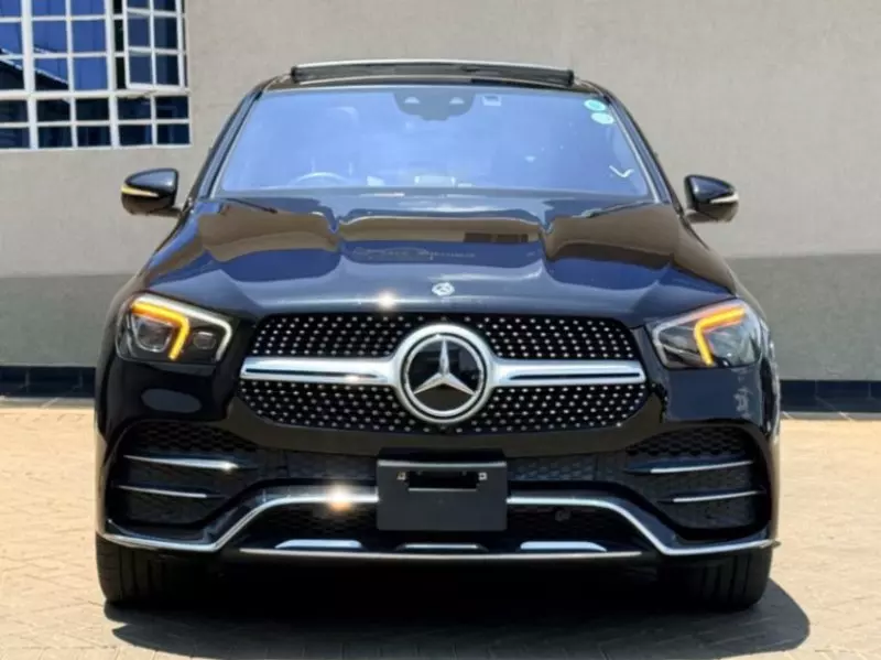 Mercedes-Benz GLE 400   -
