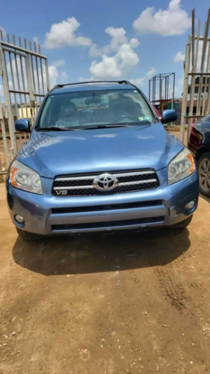 Toyota RAV4   - 2007