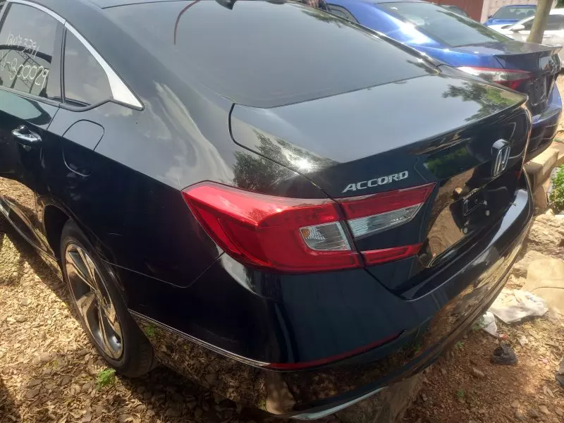 Honda Accord   - 2020