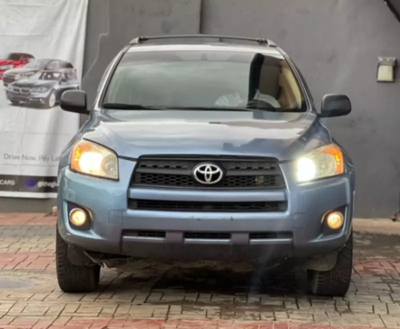 Toyota RAV 4   - 2009