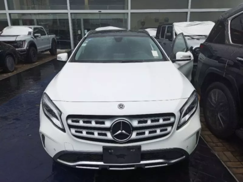 Mercedes-Benz GLA 200   - 2020